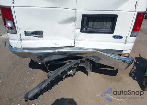 2008 Ford E-350 Super Duty Xl/Xlt z USA, uszkodzony, nr VIN 1FBSS31L98DB37685